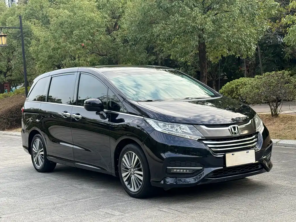 Honda Odyssey 2019 — фото 3
