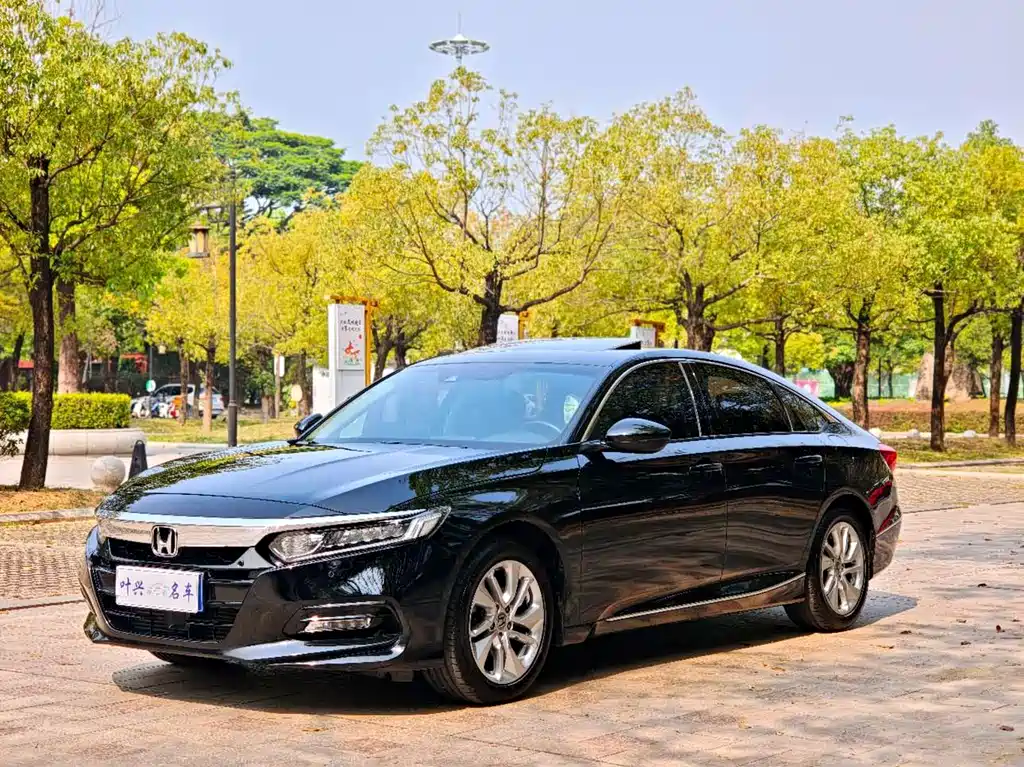 Honda Accord 2019 — фото 1