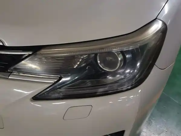 Toyota Reiz 2015