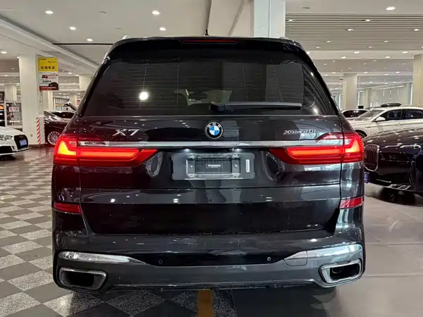 BMW X7 2019