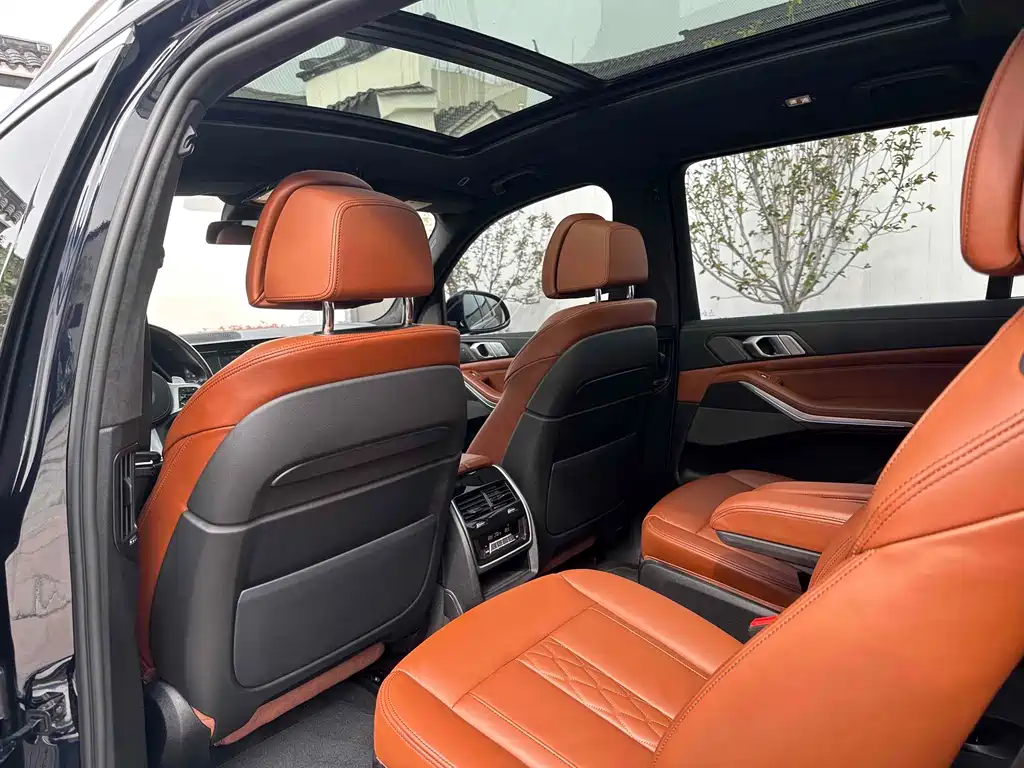 BMW X7 2022 — фото 11