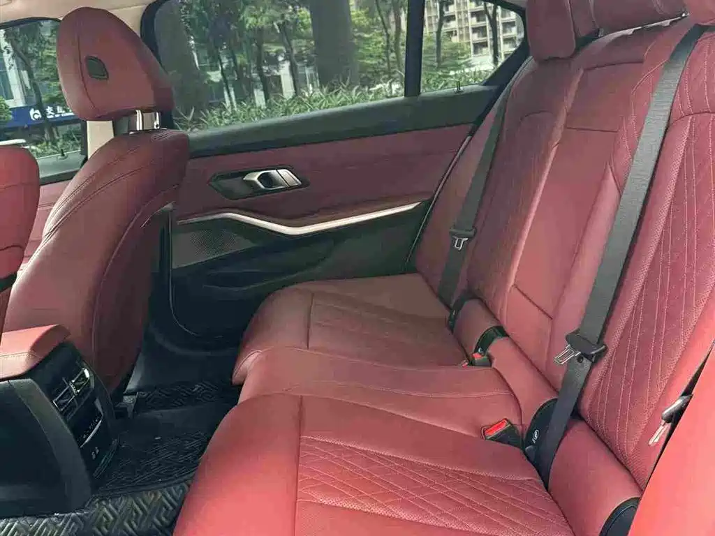 BMW 3 Series 2023 — фото 10