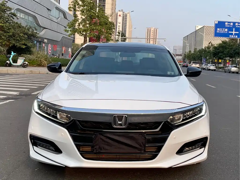 Honda Accord 2018 — фото 2