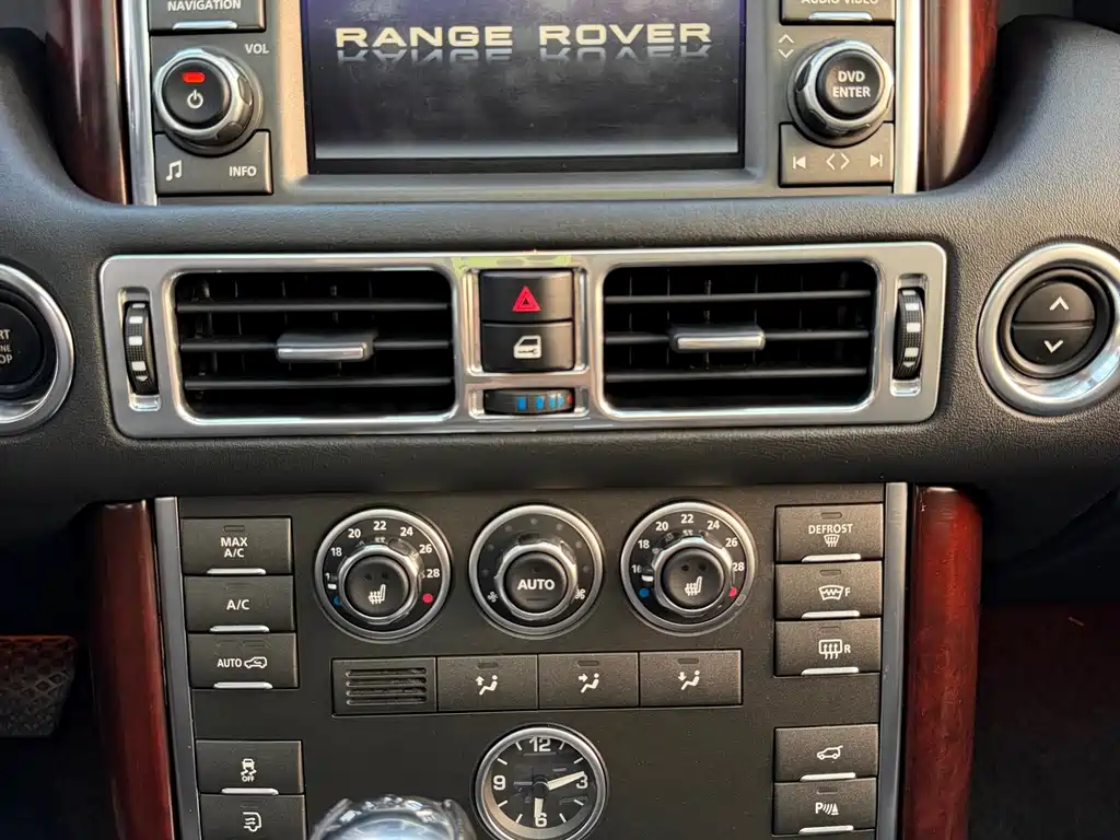 Land Rover Range Rover 2011 — фото 24
