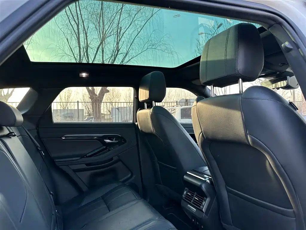 Land Rover Evoque 2020 — фото 20