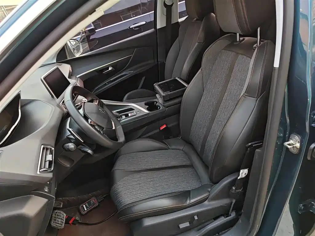 Peugeot 5008 2019 — фото 11
