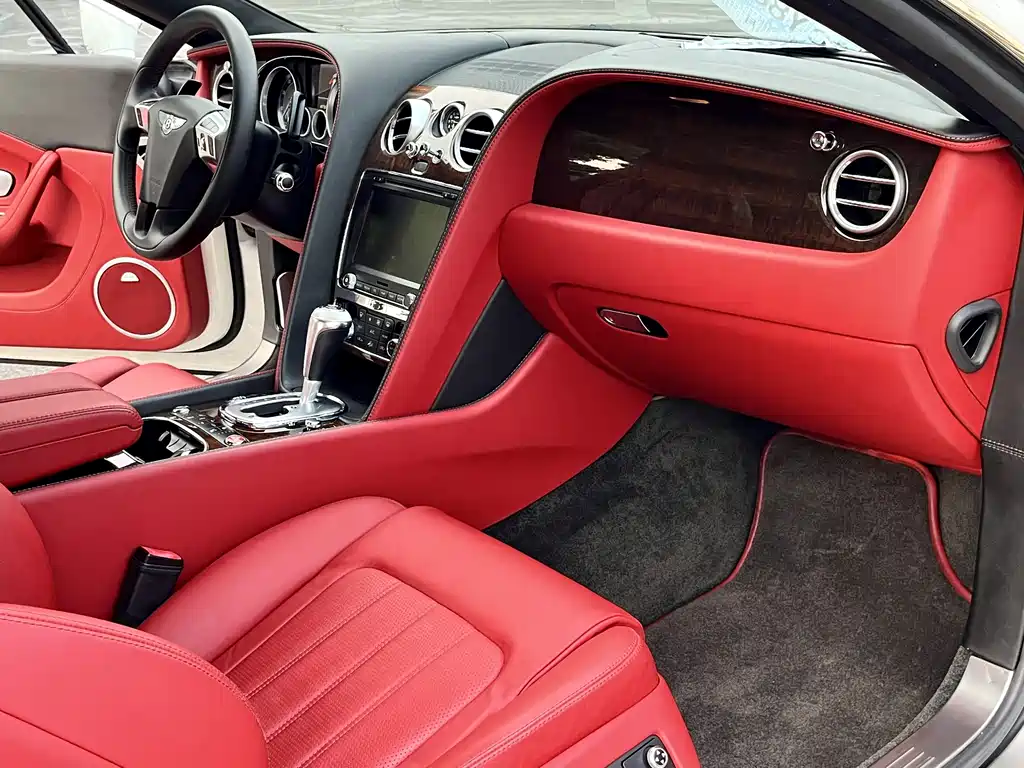 Bentley Continental 2014 — фото 9