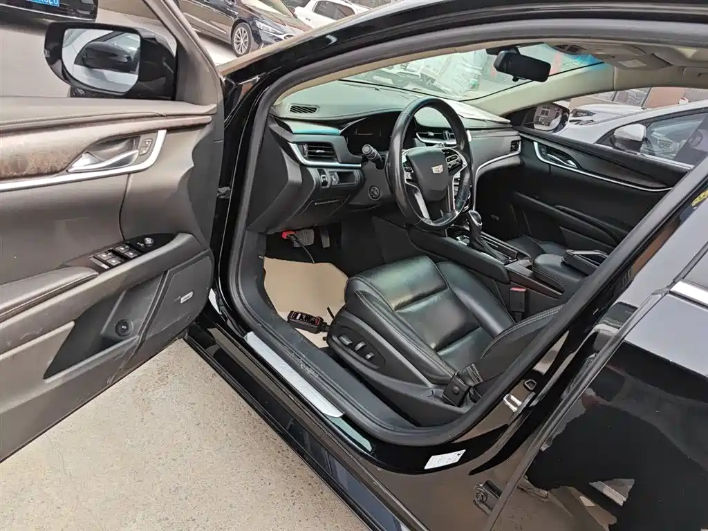 Cadillac XTS 2019 — фото 12