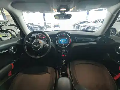 MINI MINI 2018