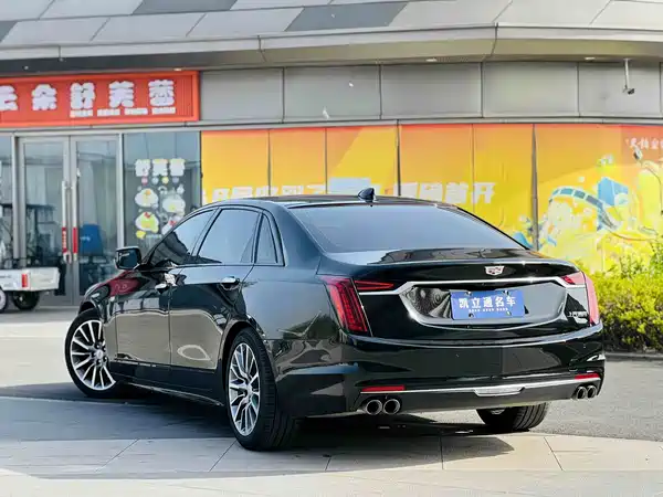 Cadillac CT6 2022