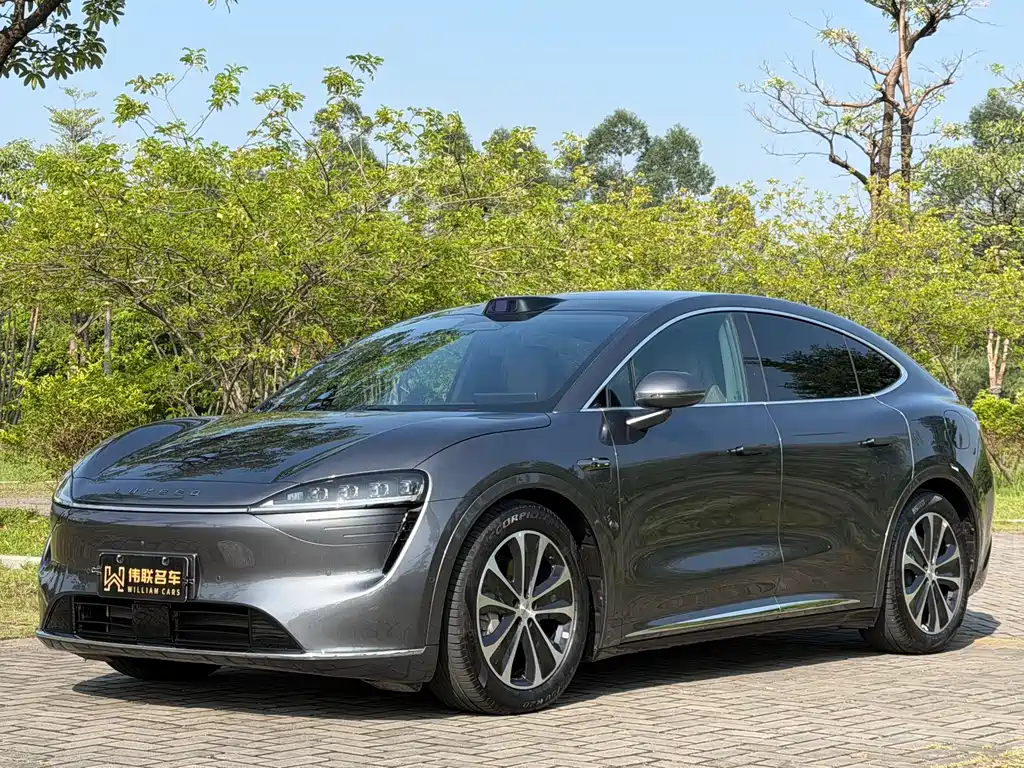 Luxeed Zhijie R7 2025