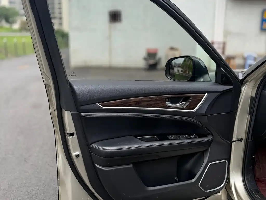 Honda UR-V 2017 — фото 16