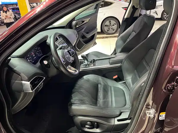 Jaguar XEL 2021