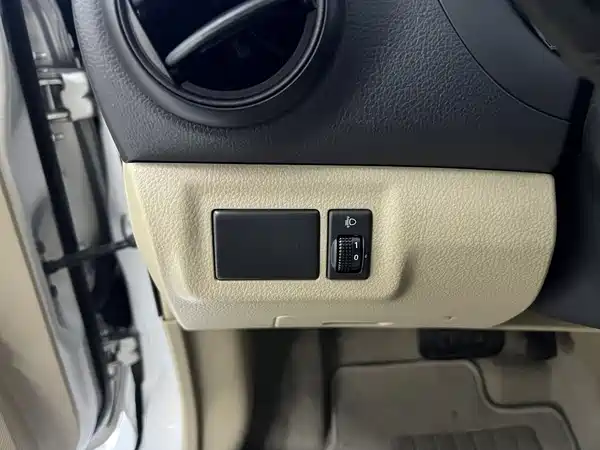 Nissan Livina 2013