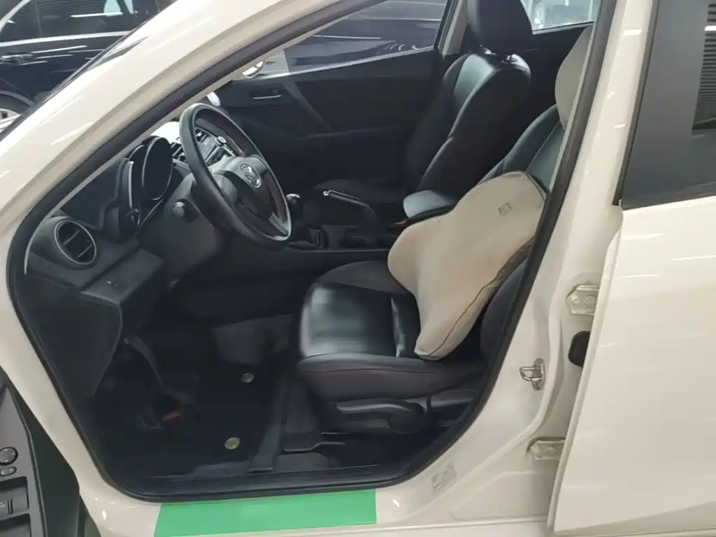 Mazda 3 Xingcheng 2015 — фото 15