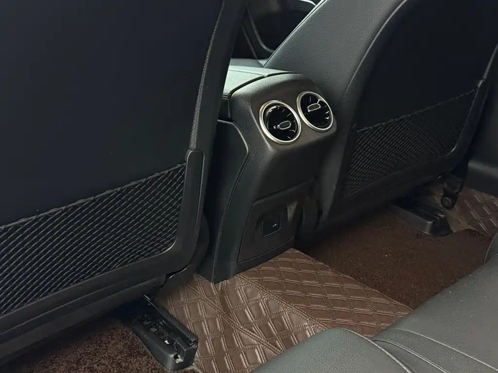 Mercedes-Benz A-Class 2023 — фото 15