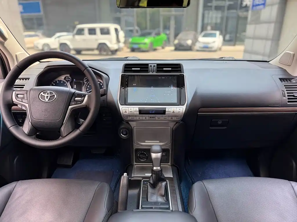 Toyota Prado 2018 — фото 8
