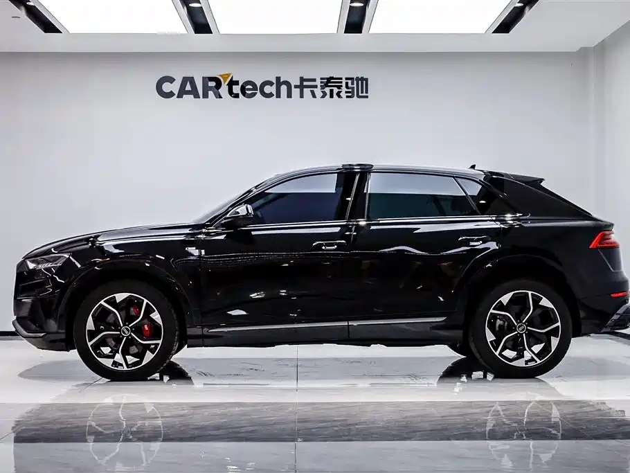 Audi Q8 2023