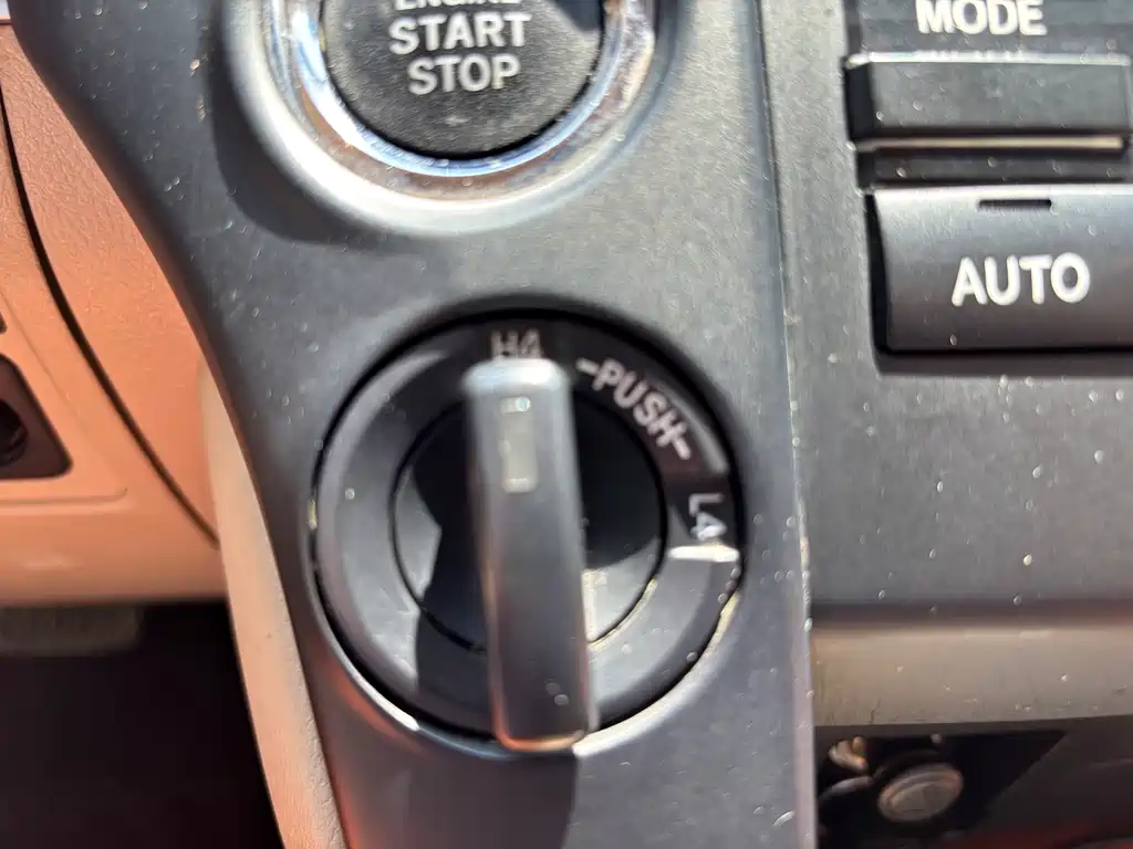 Toyota Land Cruiser 2015 — фото 16
