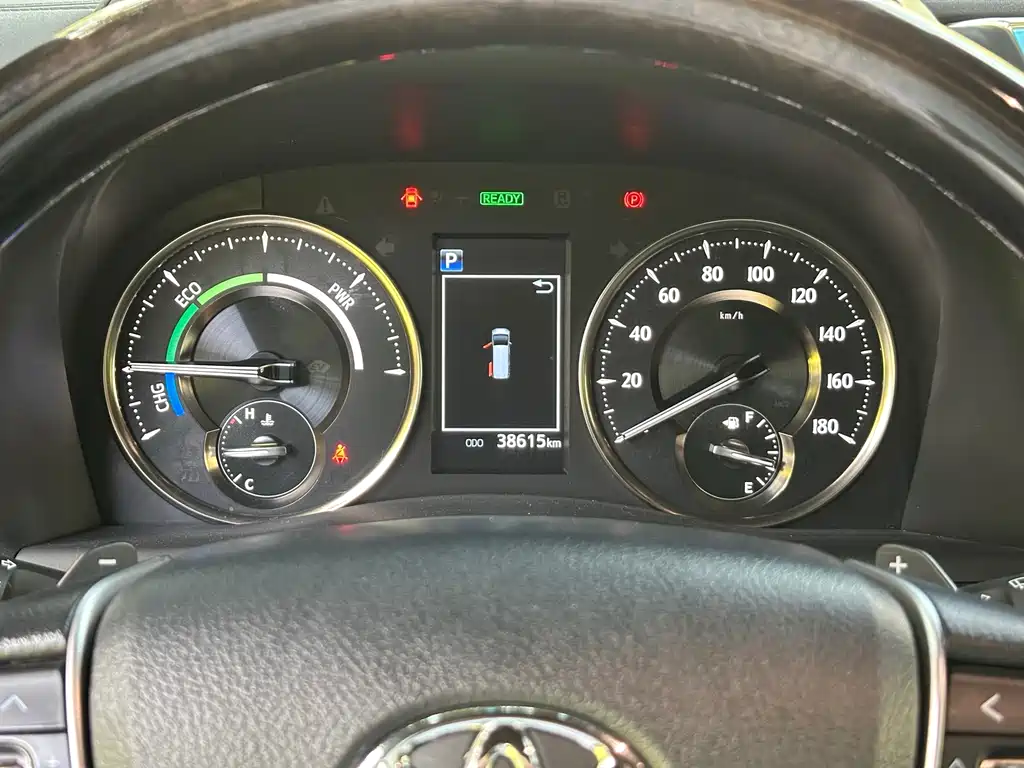 Toyota Alphard 2023 — фото 23