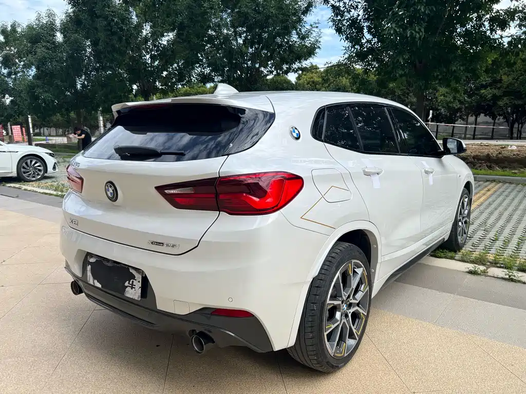 BMW X2 2023 — фото 9