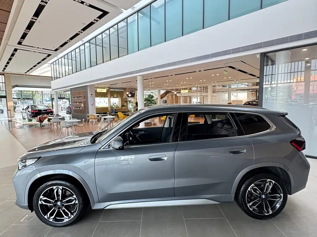 BMW X1 2024 — фото 3