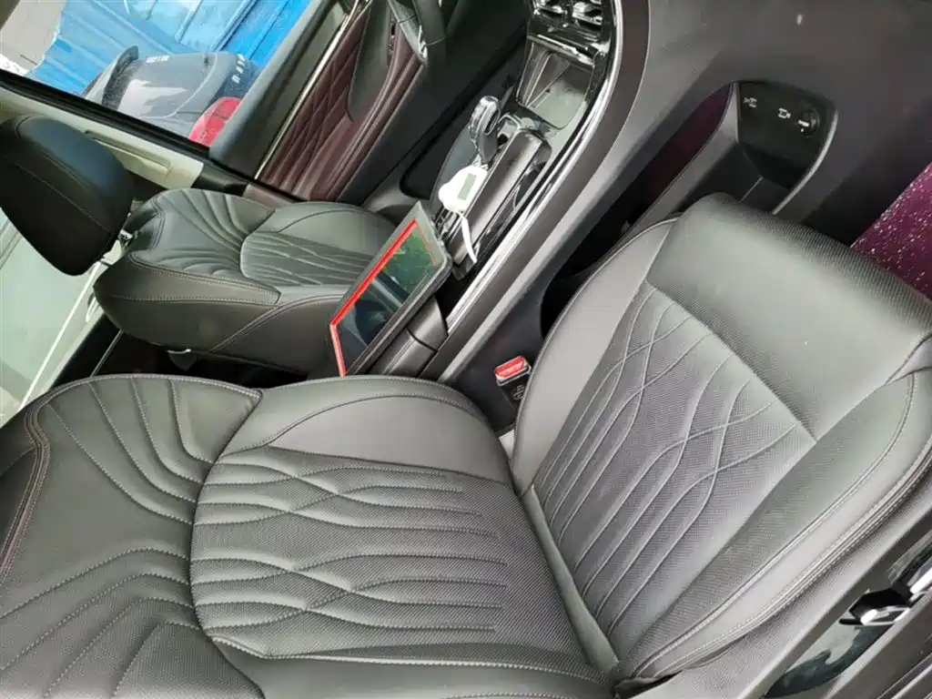 GAC Motor Trumpchi M8 2024 — фото 25