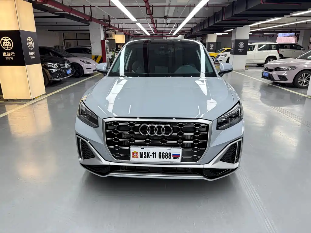 Audi Q2L 2025