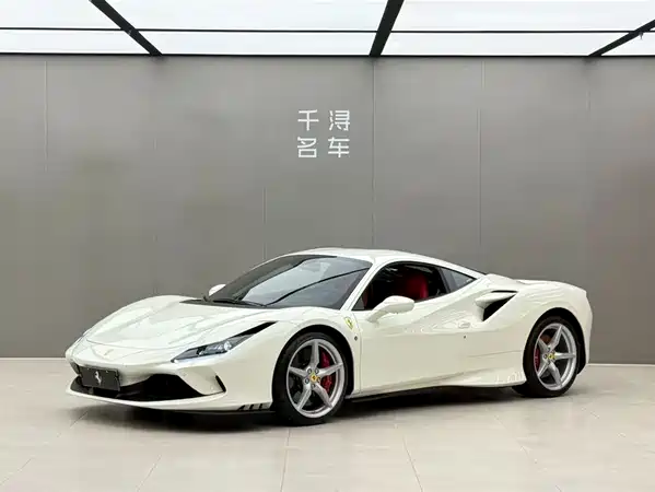 Ferrari F8 2019