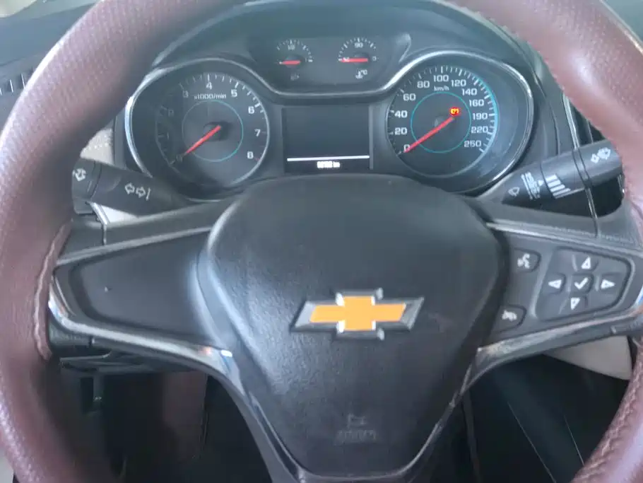 Chevrolet Cruze 2015 — фото 15
