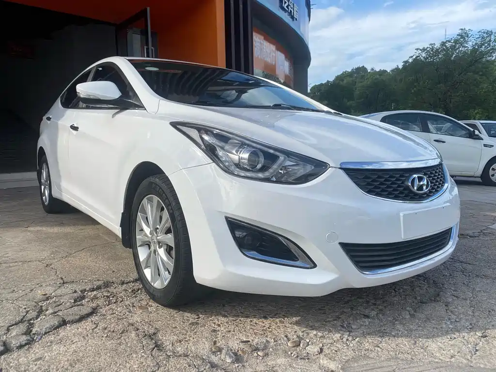 Hyundai Elantra Langdong 2016 — фото 3
