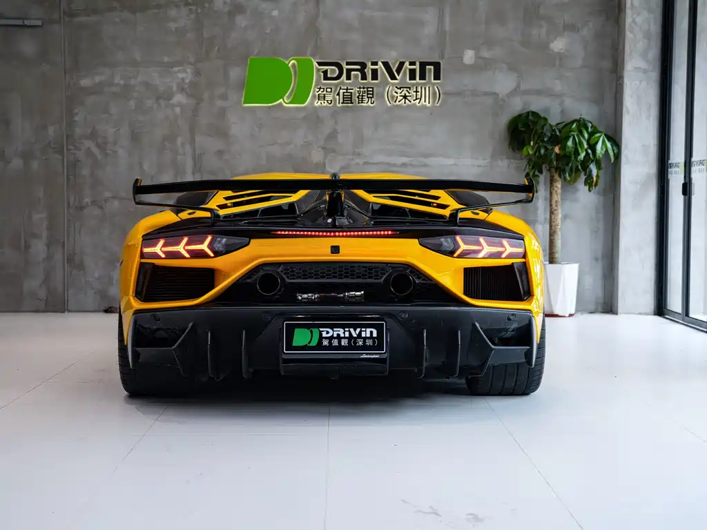 Lamborghini Aventador 2014 — фото 5