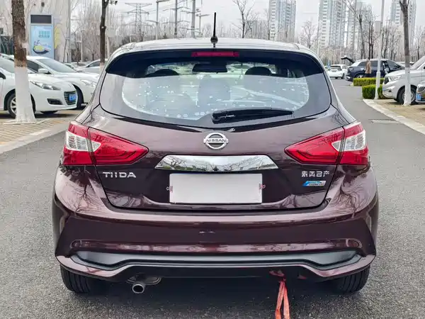 Nissan Tiida 2016