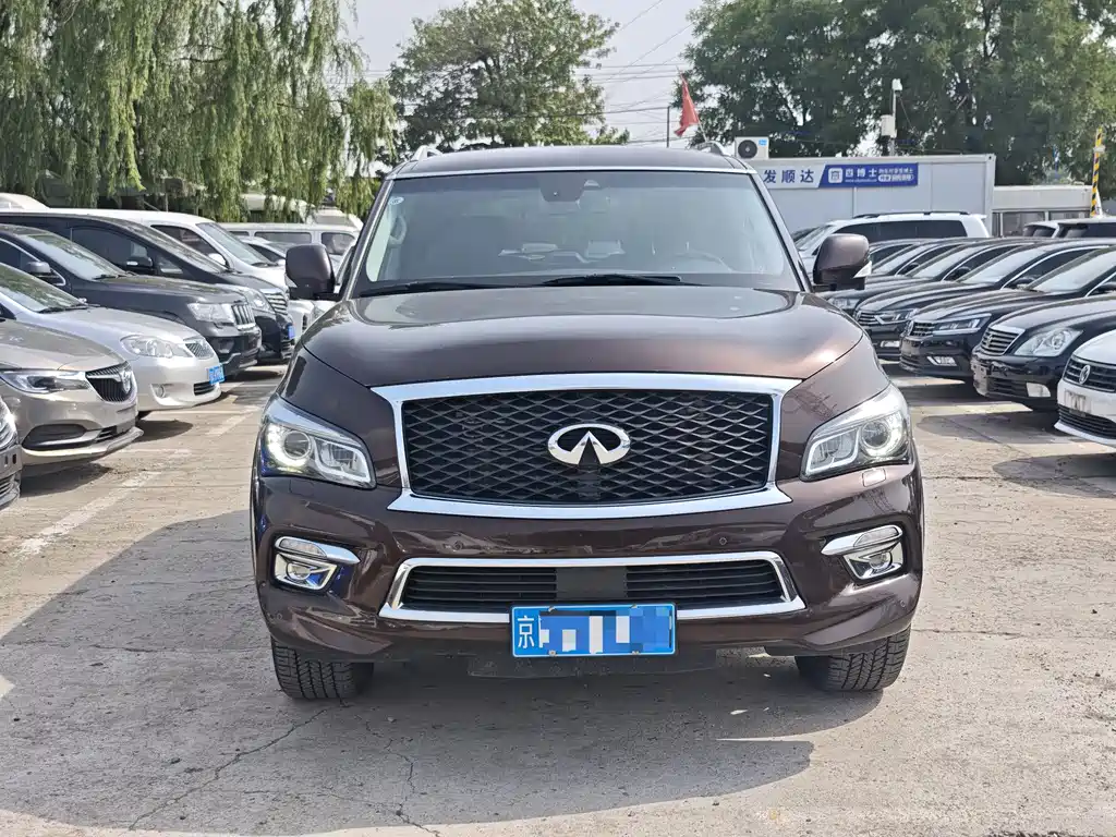 Infiniti QX80 2018 — фото 2