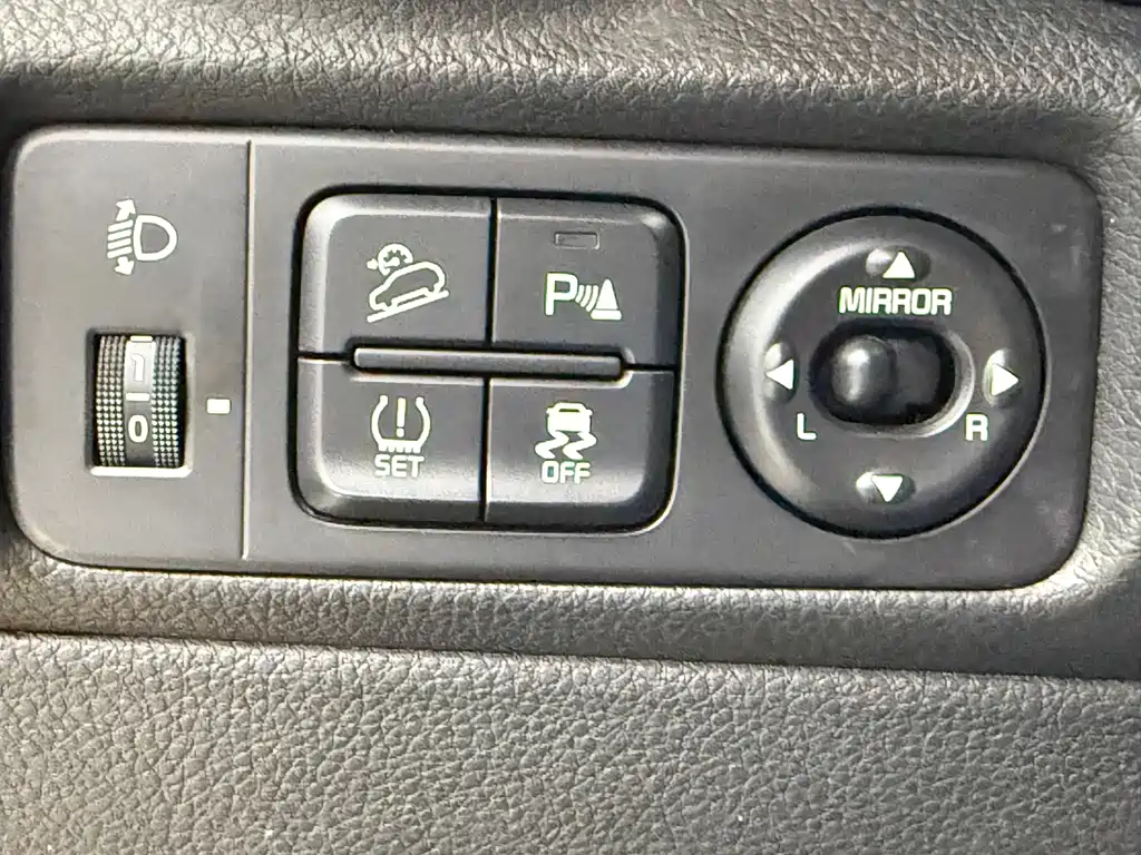 Kia KX1 2022 — фото 14