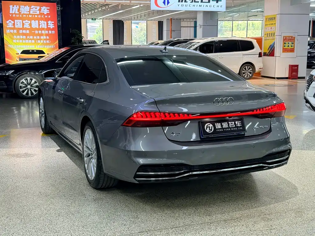 Audi A7L 2024 — фото 15