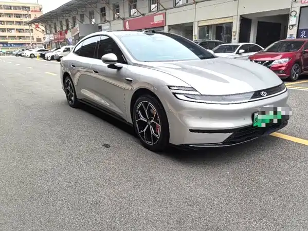 Changan Qiyuan A06 2025