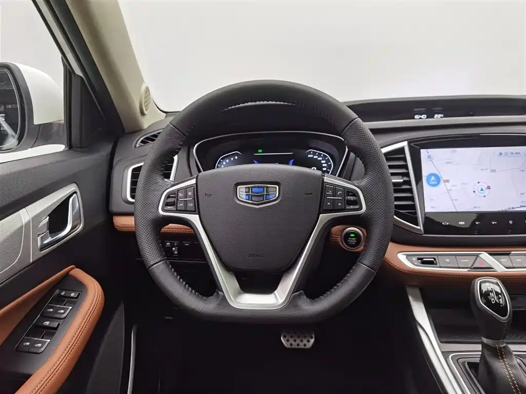 Geely Vision X6 2018 — фото 11