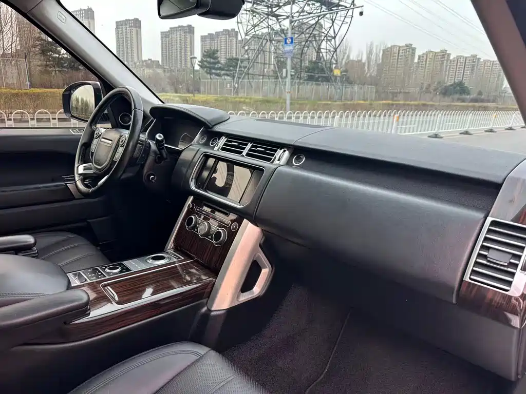 Land Rover Range Rover 2015 — фото 11