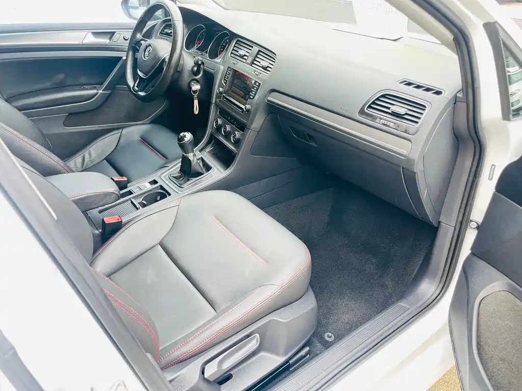Volkswagen Golf 2016