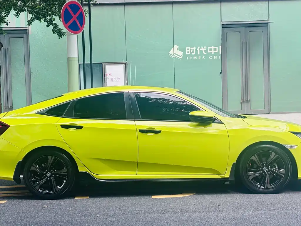 Honda Civic 2019 — фото 4