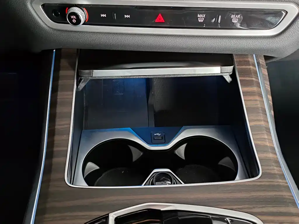 BMW X7 2025 — фото 19