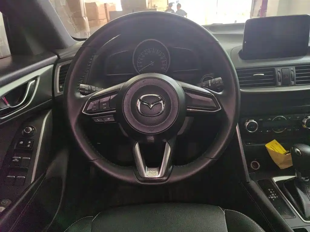 Mazda CX-4 2018 — фото 3