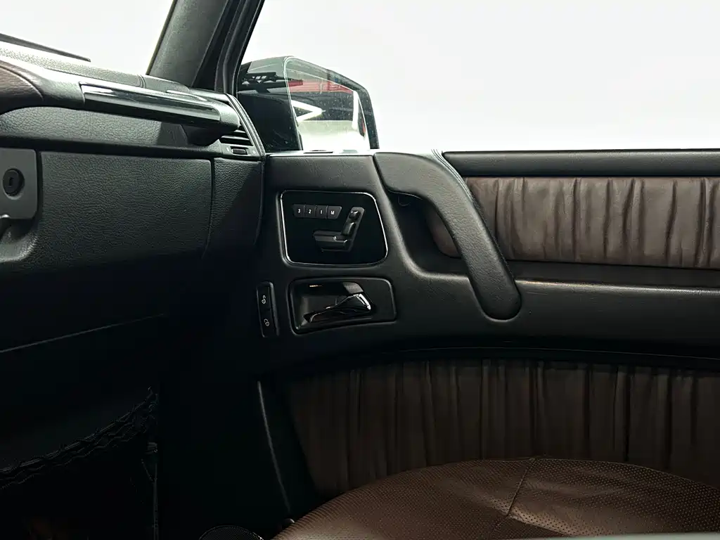Mercedes-Benz G-Class AMG 2016 — фото 16
