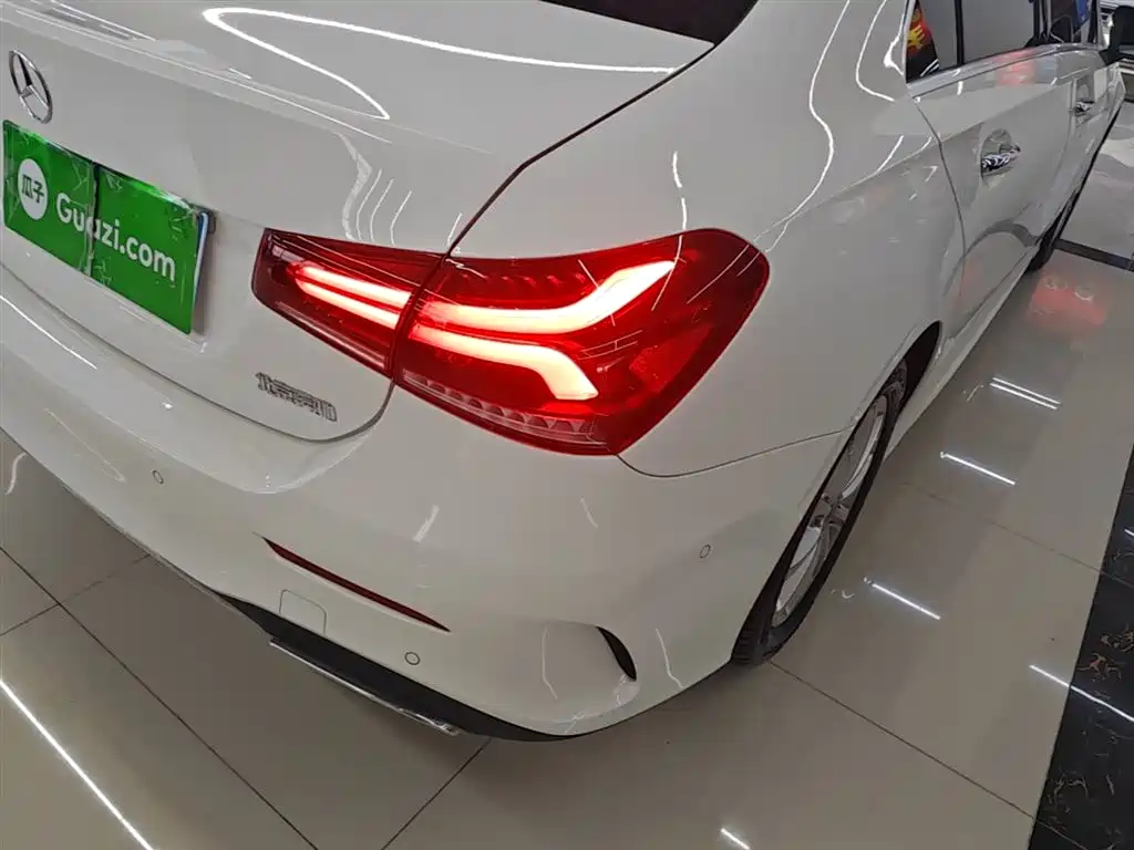 Mercedes-Benz A-Class 2022 — фото 8
