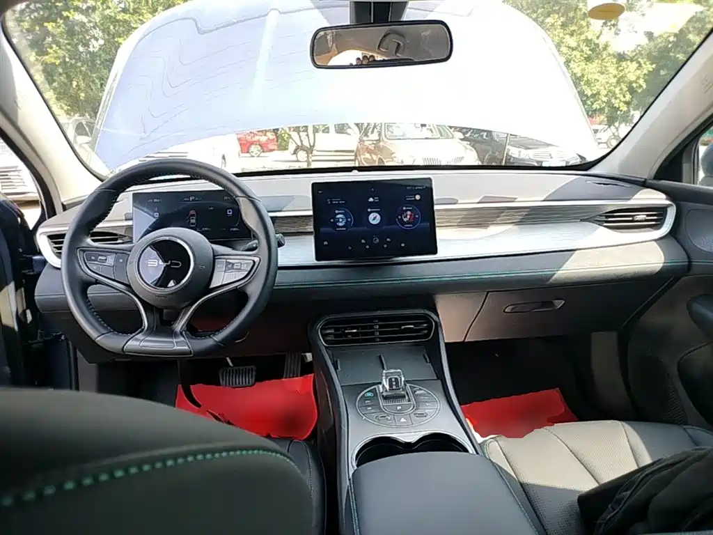 BYD Seal 05 DM-i 2025 — фото 10