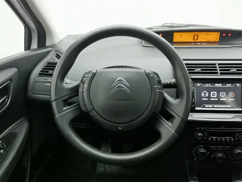 Citroen C-Quatre 2014 — фото 11