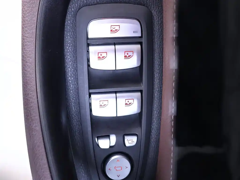 BMW X2 2022 — фото 17