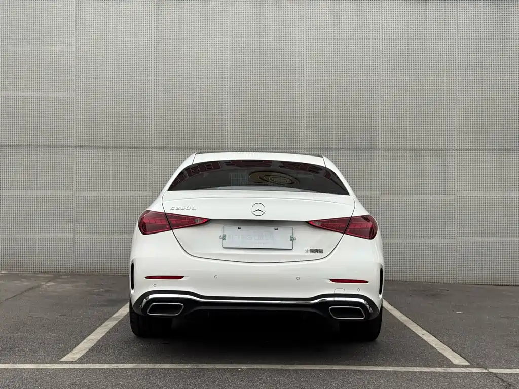Mercedes-Benz C-Class 2024 — фото 5