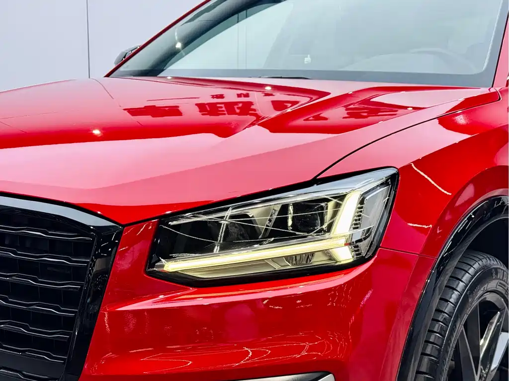 Audi Q2L 2019 — фото 22